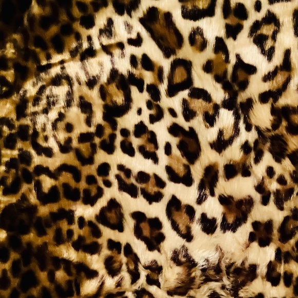 1960s-Style Leopard Print Faux Fur Long Vest (Unisex) - Picture 4 of 6